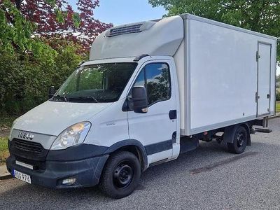 Begagnad Iveco Daily 146 HK (107 kW) 2013 Vit Van