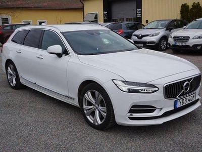 Vit Begagnad 2020 Volvo V90 Inscription Kombi | 334 900 kr (Marknadspris)