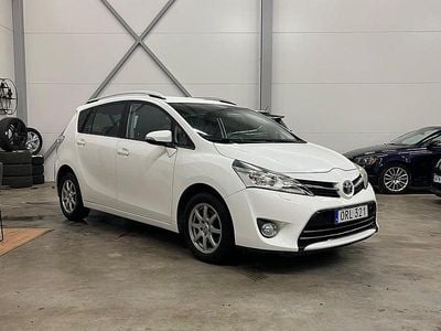 Begagnad Toyota Verso Edition 147 HK (108 kW) 2014 Vit Minibuss