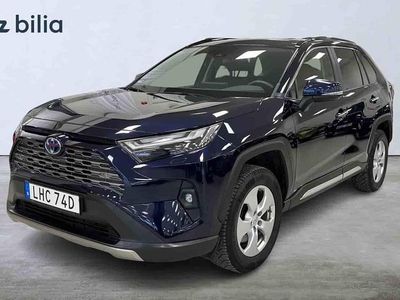 Blå Begagnad 2022 Toyota RAV4 Hybrid SUV | 399 900 kr
