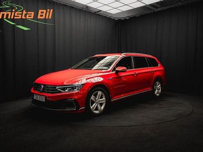 Röd Begagnad 2020 VW Passat GTE Kombi | 218 900 kr (Marknadspris)