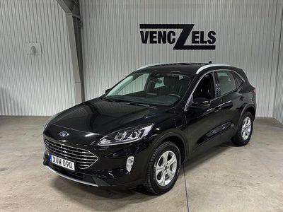 Svart Begagnad 2021 Ford Kuga SUV | 233 000 kr (Marknadspris)