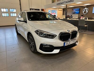 begagnad BMW 118 i Steptronic Sport line