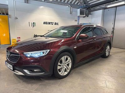Begagnad Opel Insignia Country Tourer 210 HK (154 kW) 2018 Rioja red metallic Kombi