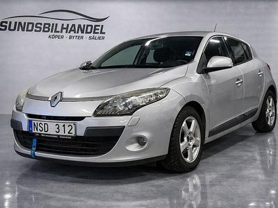 Silver Begagnad 2009 Renault Mégane III Halvkombi | 29 000 kr (Marknadspris)