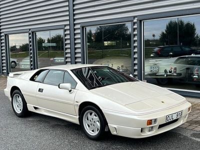 Begagnad Lotus Esprit 268 HK (197 kW) 1990 Vit Sportkupé