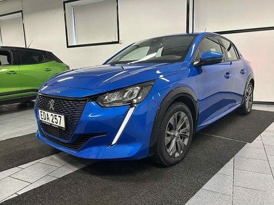 Begagnad Peugeot e-208 Allure 100 kW (136 HK) 2020 Blå Halvkombi