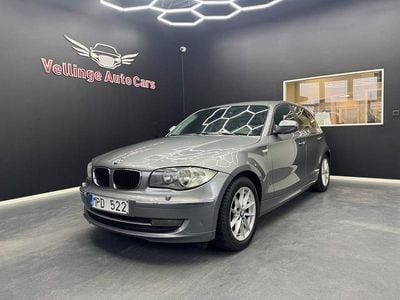 Begagnad BMW 120 Advantage 170 HK (125 kW) 2010 Grå Halvkombi