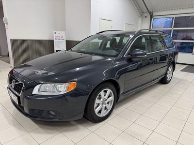 Grå (gråmetallick) Begagnad 2013 Volvo V70 Momentum Kombi | 79 900 kr (Marknadspris)