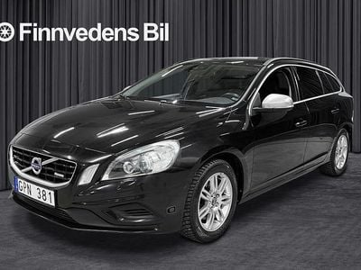 Svart Begagnad 2011 Volvo V60 R-Design Kombi | 128 800 kr (Marknadspris)