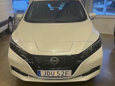 Vit Begagnad 2022 Nissan Leaf Acenta Halvkombi | 229 000 kr