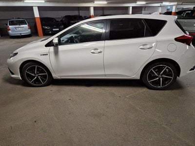 Toyota Auris Hybrid