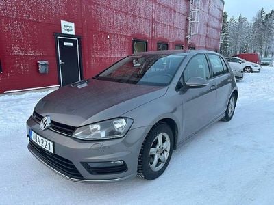 Begagnad VW Golf VII 105 HK (77 kW) 2015 Grå