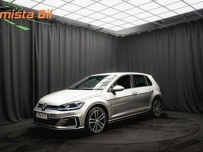 Silver Begagnad 2017 VW Golf VII GTE Halvkombi | 188 900 kr (Marknadspris)