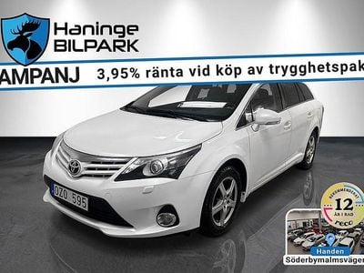 Vit Begagnad 2013 Toyota Avensis Business Edition Kombi | 124 900 kr (Lite dyr)