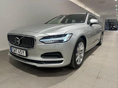 Silver Begagnad 2022 Volvo V90 Momentum Kombi | 339 500 kr (Marknadspris)