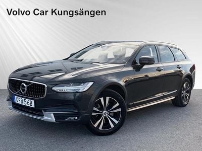 Grå Begagnad 2019 Volvo V90 CC SE Kombi | 317 900 kr (Marknadspris)