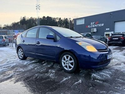 Begagnad Toyota Prius 112 HK (82 kW) 2009 Blå Halvkombi