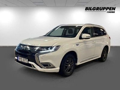 Begagnad Mitsubishi Outlander Edition 224 HK (164 kW) 2020 Vit SUV