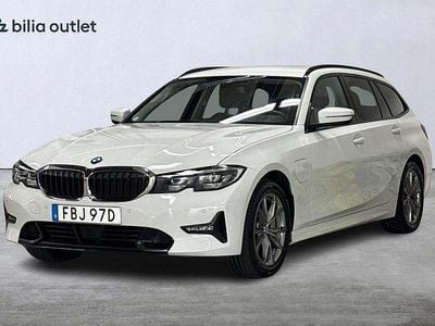 BMW 330e