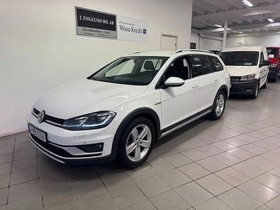 Vit Begagnad 2017 VW Golf Alltrack Kombi | 169 900 kr (Marknadspris)