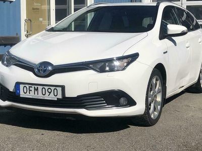 begagnad Toyota Auris 1.8 HSD Touring Sports 2016