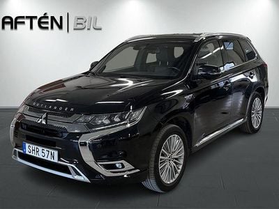Begagnad Mitsubishi Outlander 224 HK (164 kW) 2020 Svart SUV