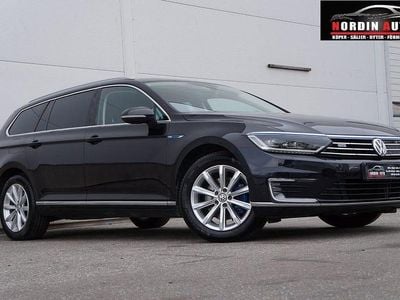 Svart Begagnad 2018 VW Passat GTE Kombi | 179 900 kr (Bra pris)