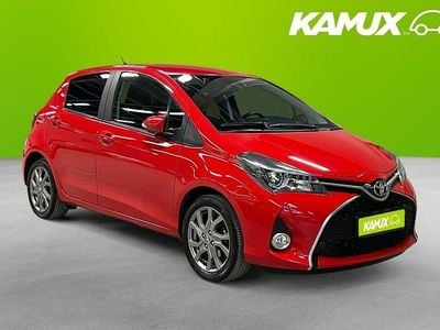 Röd Begagnad 2016 Toyota Yaris Style Halvkombi | 124 700 kr (Marknadspris)