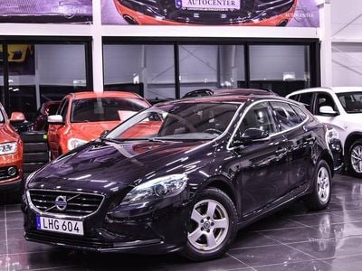 Begagnad Volvo V40 Summum 116 HK (85 kW) 2013 Svart Halvkombi