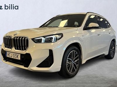 Vit Begagnad 2024 BMW X1 M Sport SUV | 549 000 kr (Marknadspris)