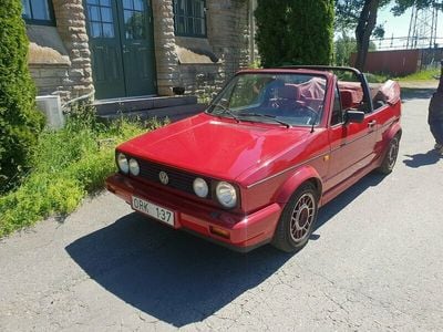 Begagnad VW Golf Cabriolet 98 HK (72 kW) 1989 Röd Cab