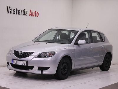 Grå Begagnad 2004 Mazda 3 Inclusive Halvkombi | 35 000 kr (Marknadspris)