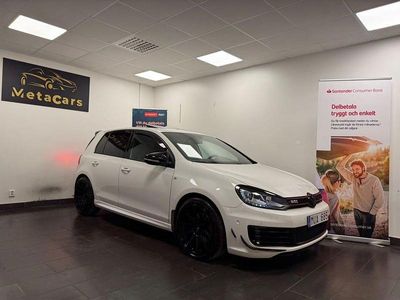 Vit Begagnad 2013 VW Golf VII Edition Halvkombi | 156 900 kr (Marknadspris)