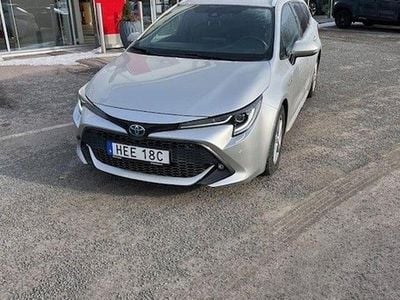 Begagnad Toyota Corolla Style 124 HK (91 kW) 2019 Silver Kombi