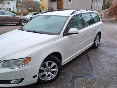 begagnad Volvo V70 D2 Kinetic Euro 5