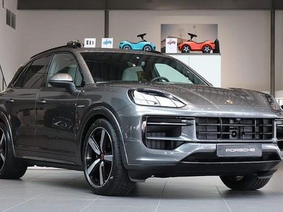 Begagnad Porsche Cayenne 476 HK (350 kW) 2025 Grå SUV