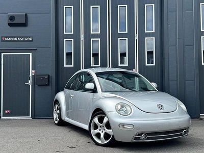 Begagnad VW New Beetle Highline 116 HK (85 kW) 1999 Grå Halvkombi