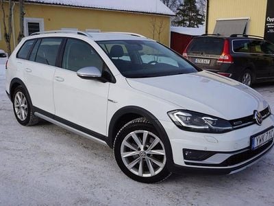 Begagnad VW Golf Alltrack 184 HK (135 kW) 2020 Vit Kombi