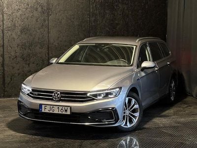 Silver Begagnad 2020 VW Passat GTE Kombi | 219 500 kr (Marknadspris)