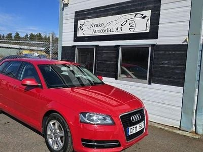 Begagnad Audi A3 Attraction 105 HK (77 kW) 2013 Röd Kombi