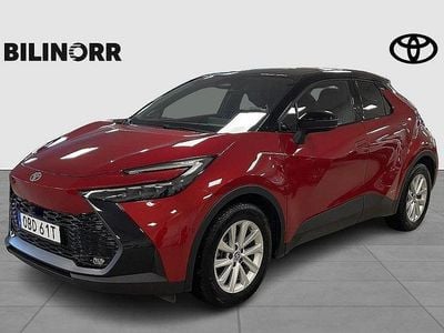 Begagnad Toyota C-HR Comfort 200 HK (147 kW) 2023 Röd SUV