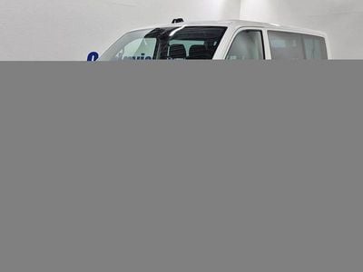Begagnad VW Caravelle 150 HK (110 kW) 2023 Vit Minibuss