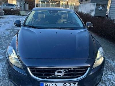 Begagnad 2014 Volvo V40 Halvkombi | 74 900 kr (Bra pris)