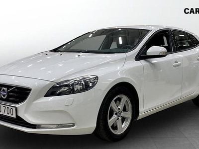 Begagnad Volvo V40 120 HK (88 kW) 2016 Vit Halvkombi