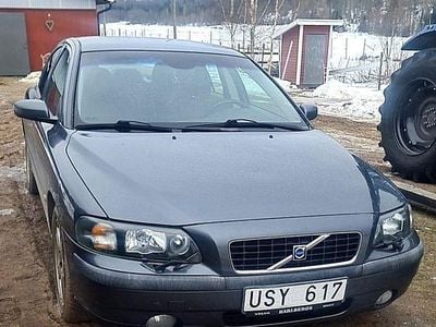 Begagnad Volvo S60 210 HK (154 kW) 2004 Mörkgrå Sedan