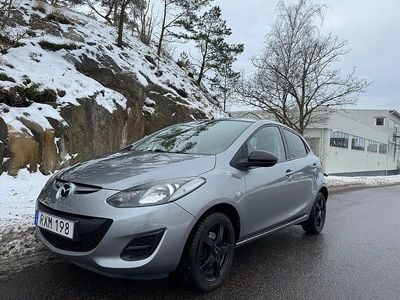 Grå Begagnad 2014 Mazda 2 Halvkombi | 51 500 kr (Superpris)