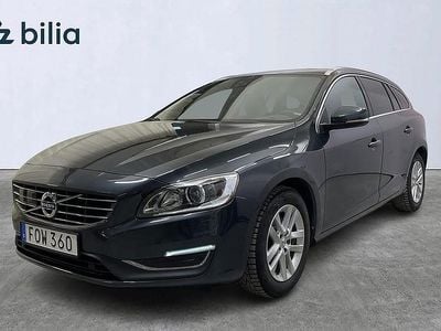 Grå Begagnad 2017 Volvo V60 Summum Kombi | 209 900 kr (Lite dyr)