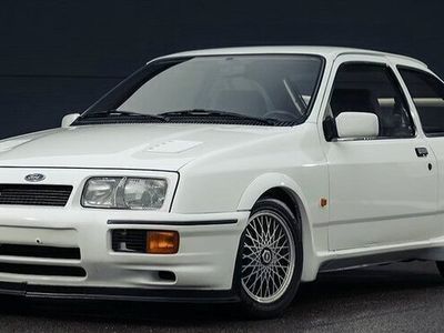 Begagnad Ford Sierra RS 204 HK (150 kW) 1987 Vit Sportkupé