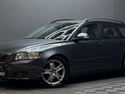 Begagnad Volvo V50 Momentum 116 HK (85 kW) 2011 Grå Kombi